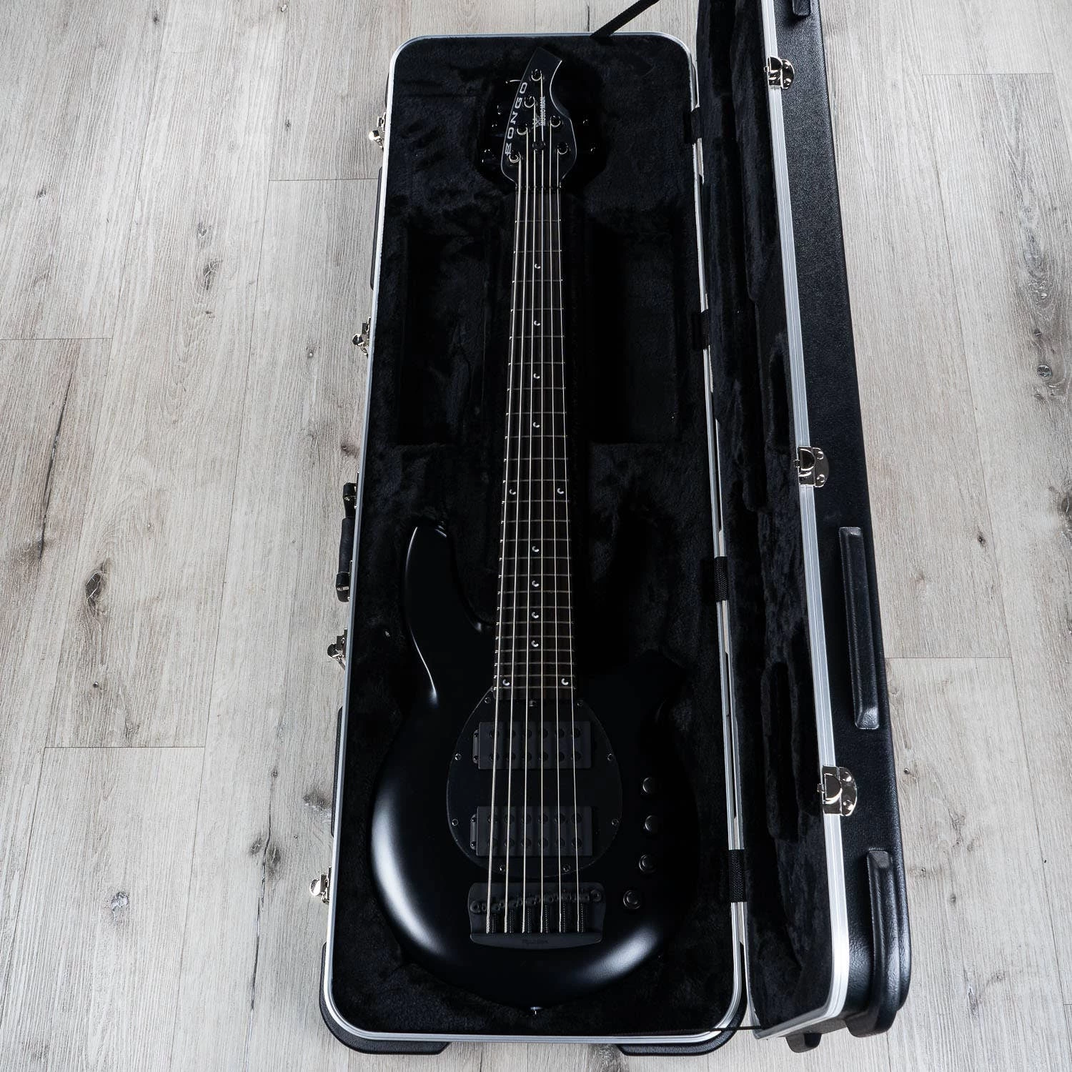 Ernie Ball Music Man Bongo 6 HH 6-String Bass, Stealth Black, Ebony Fingerboard 12 Ernie Ball Music Man Bongo 6 HH 6-String Bass, Stealth Black, Ebony Fingerboard - Image 10