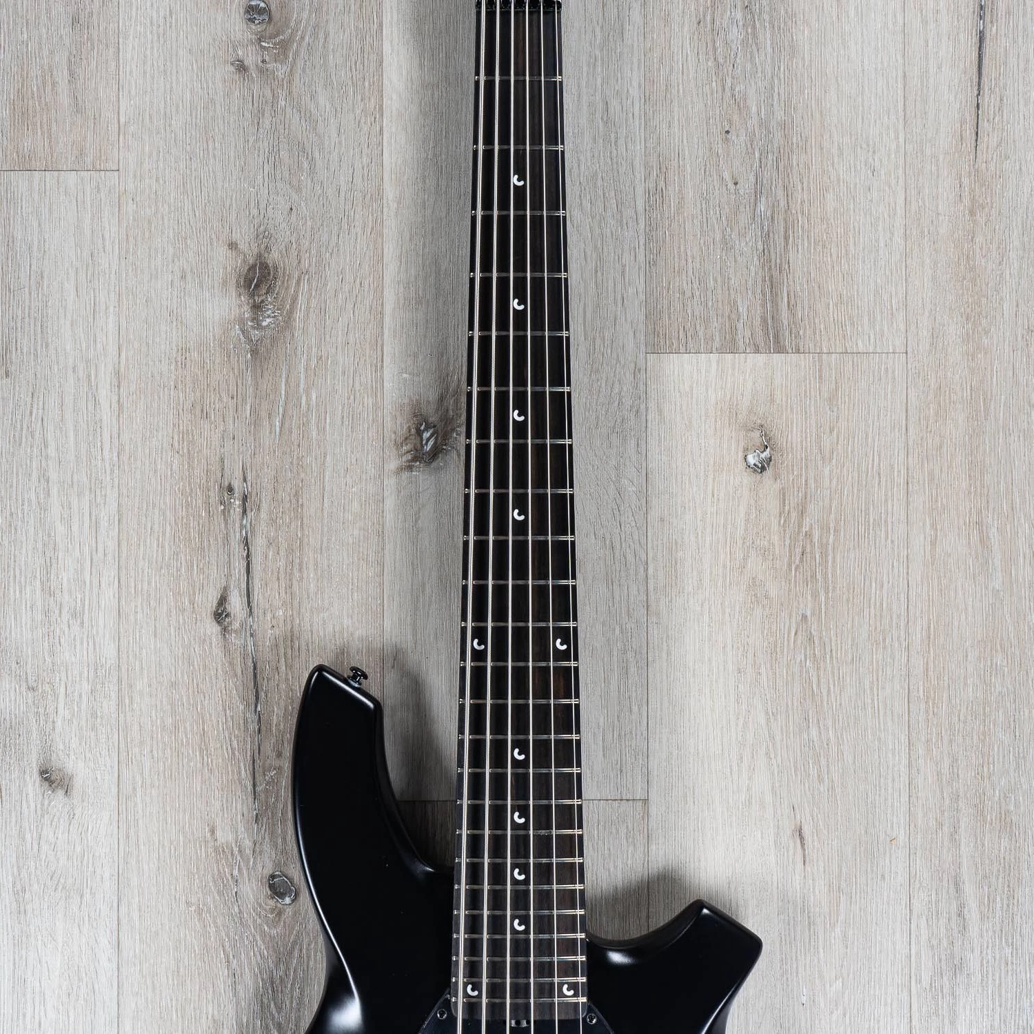 Ernie Ball Music Man Bongo 6 HH 6-String Bass, Stealth Black, Ebony Fingerboard 6 Ernie Ball Music Man Bongo 6 HH 6-String Bass, Stealth Black, Ebony Fingerboard - Image 4