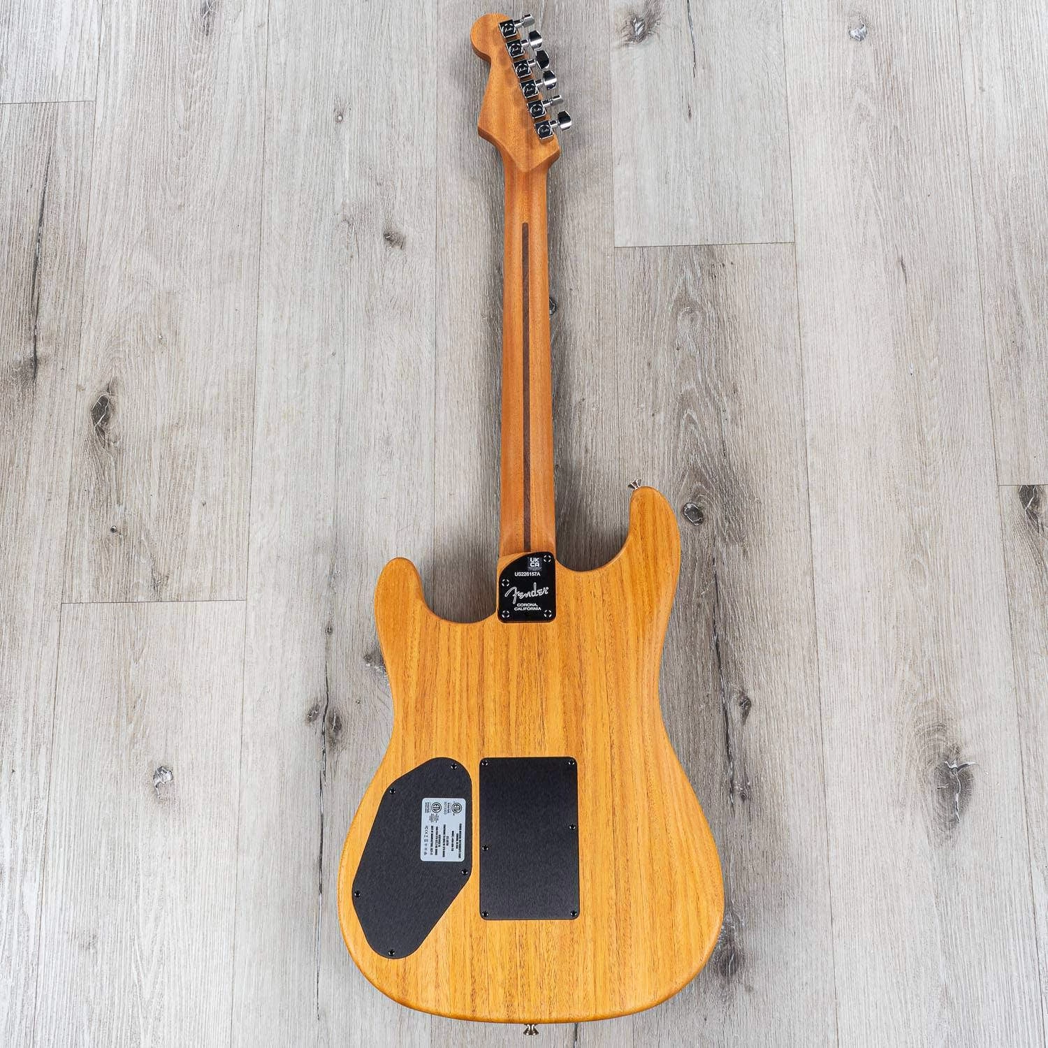 Fender American Acoustasonic Stratocaster Guitar, Ebony Fretboard, 3 Color Sunburst 8 Fender American Acoustasonic Stratocaster Guitar, Ebony Fretboard, 3 Color Sunburst - Image 6