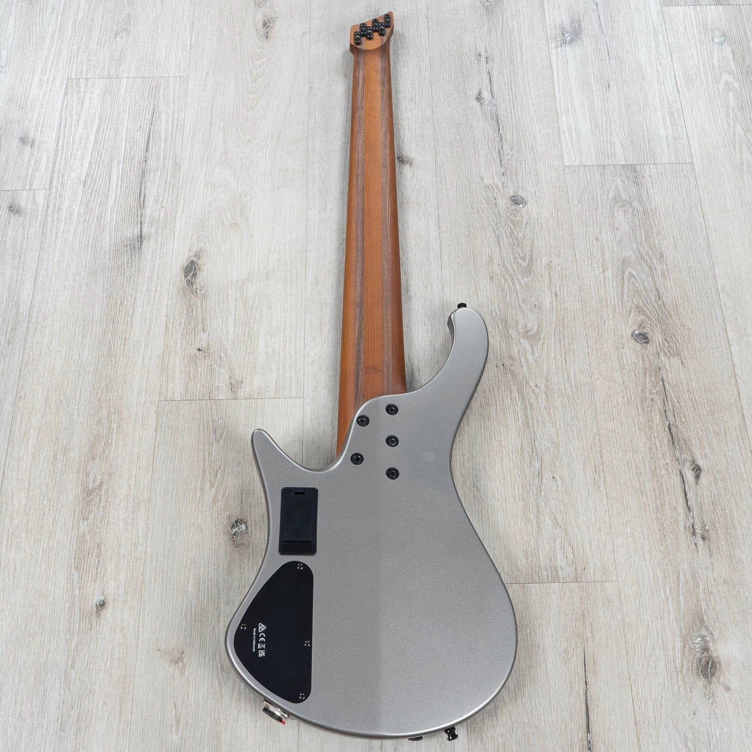 Ibanez EHB1006MS EHB Headless Multi-Scale 6-String Bass, Metallic Gray Matte 8 Ibanez EHB1006MS EHB Headless Multi-Scale 6-String Bass, Metallic Gray Matte - Image 6