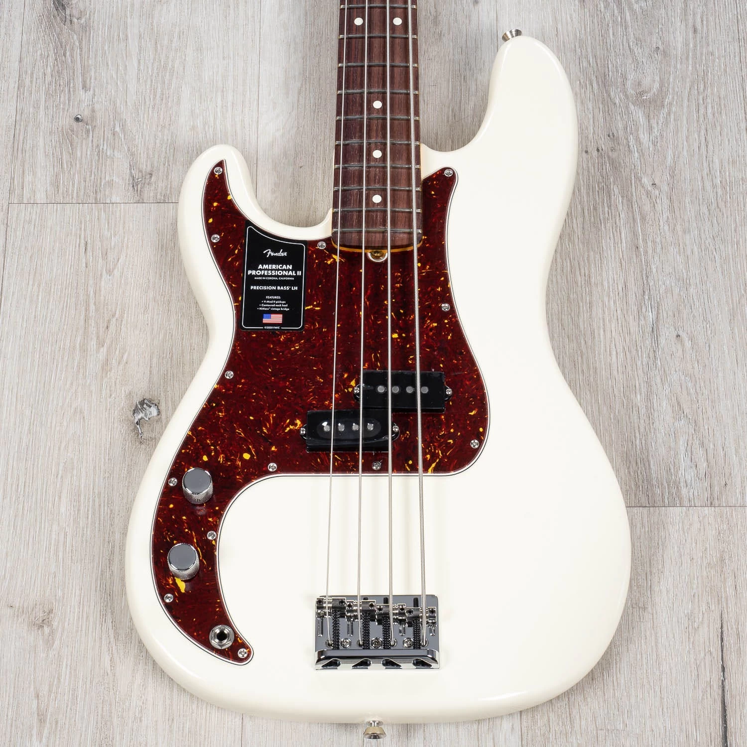 Fender American Professional II Precision Bass Left-Hand, Rosewood Fingerboard, Olympic White 3 Fender American Professional II Precision Bass Left-Hand, Rosewood Fingerboard, Olympic White
