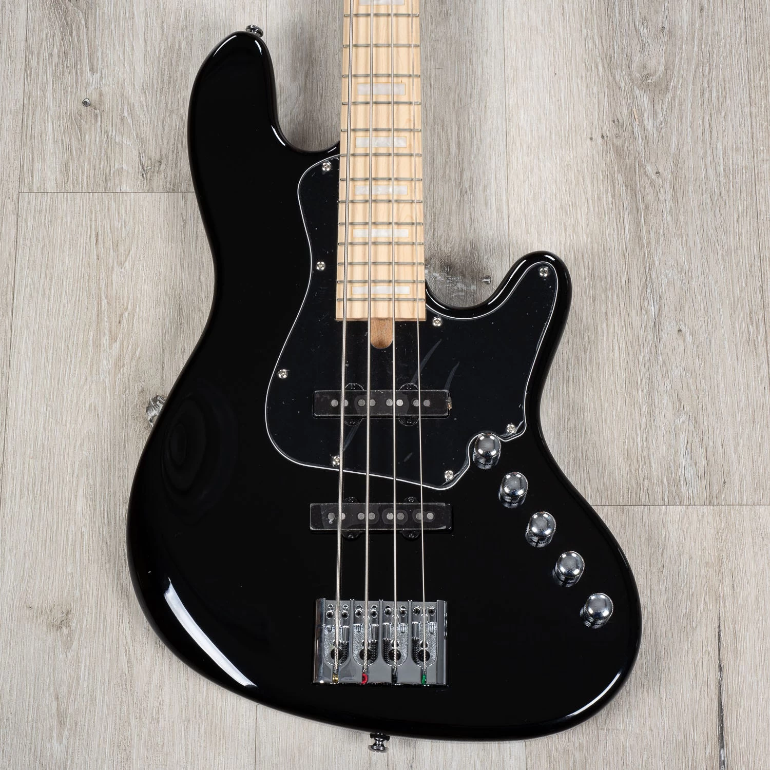 Cort Elrick NJS 4 New Jazz Standard Bass, Bartolini Preamp, Maple Fretboard, Black 3 Cort Elrick NJS 4 New Jazz Standard Bass, Bartolini Preamp, Maple Fretboard, Black