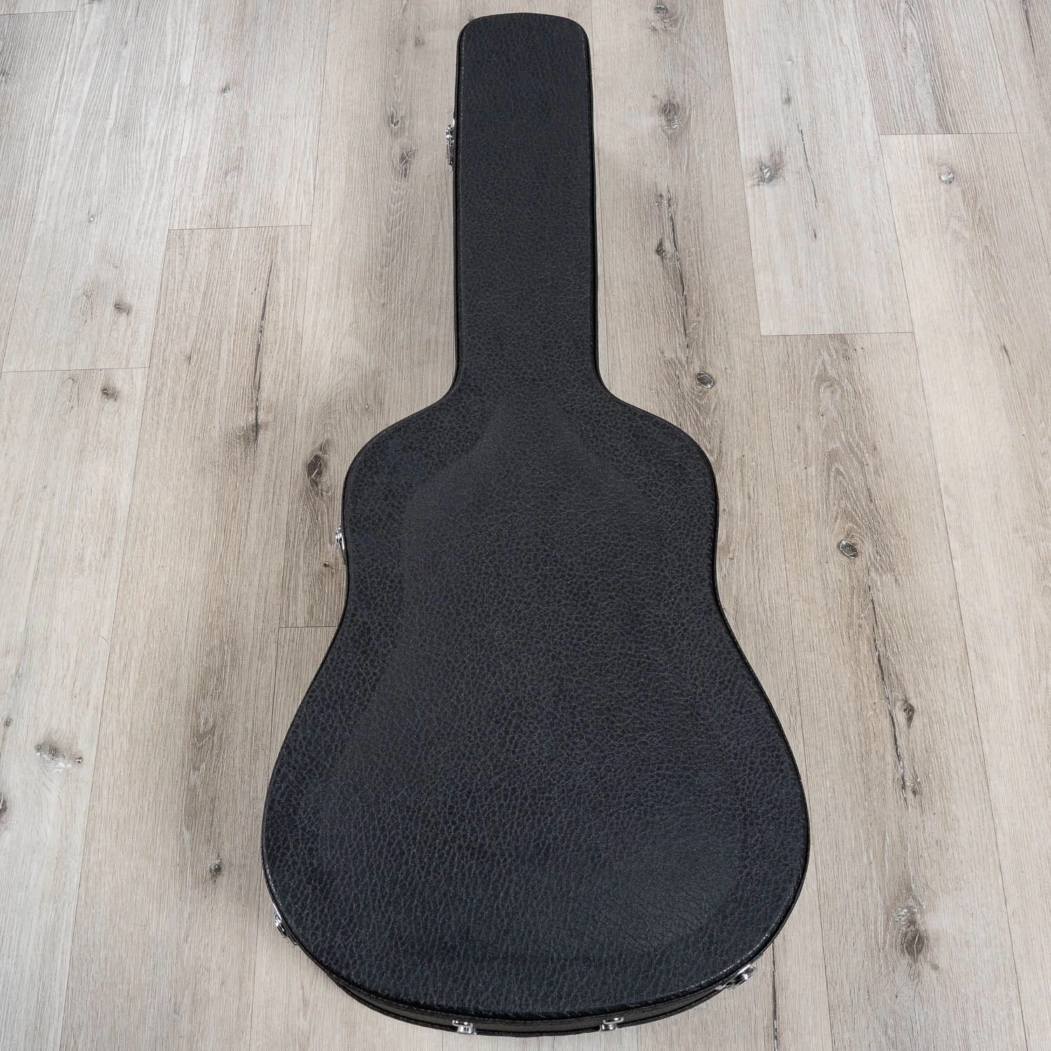 Guild D-40 Dreadnought Acoustic Guitar, Rosewood Fretboard, Natural, Hard Case 14 Guild D-40 Dreadnought Acoustic Guitar, Rosewood Fretboard, Natural, Hard Case - Image 12