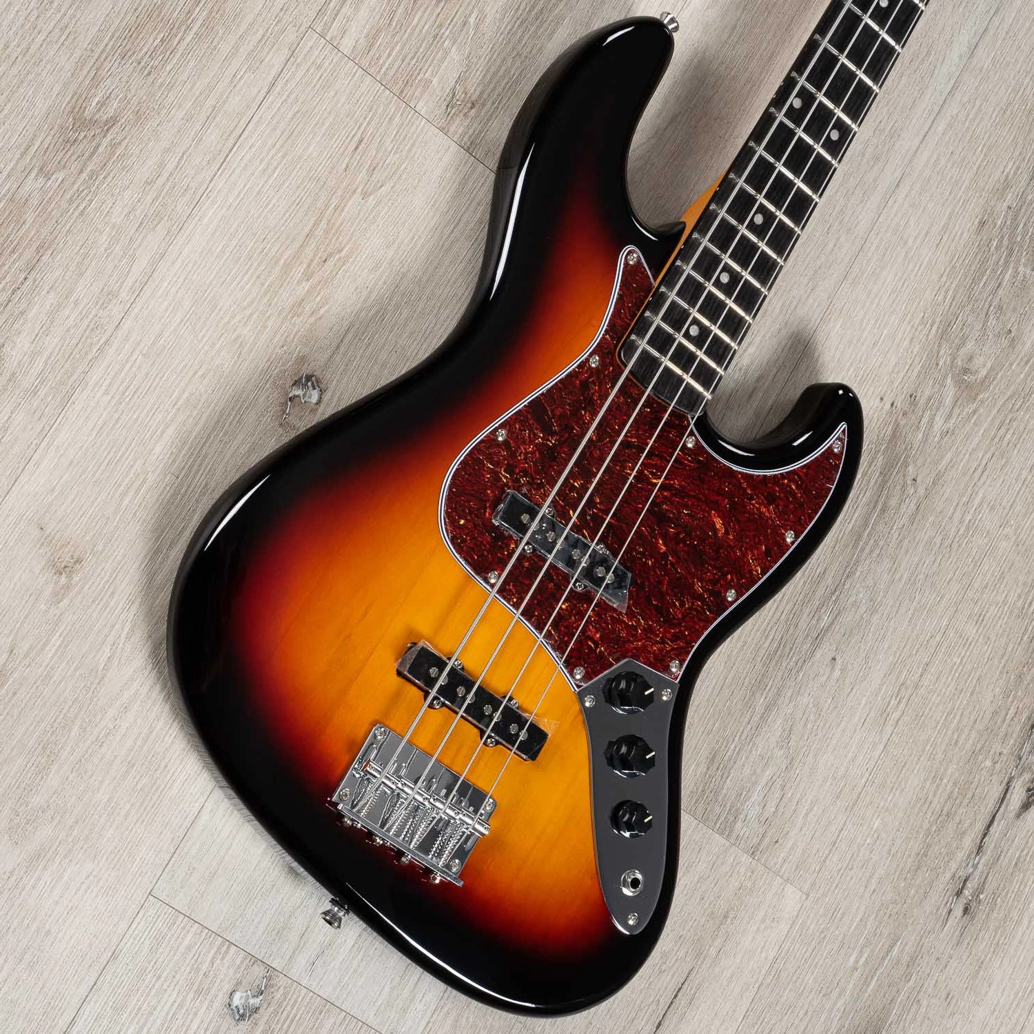 Tagima TW-73 Bass, Technical Wood Fretboard, Tortoise Pickguard, Sunburst 4 Tagima TW-73 Bass, Technical Wood Fretboard, Tortoise Pickguard, Sunburst - Image 2