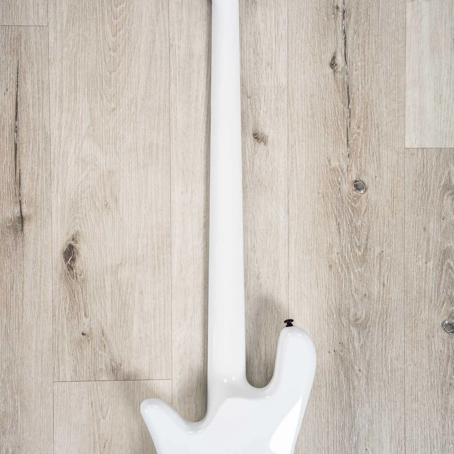 Spector NS Ethos 4 HP Bass, Ebony Fretboard, White Sparkle Gloss 7 Spector NS Ethos 4 HP Bass, Ebony Fretboard, White Sparkle Gloss - Image 5