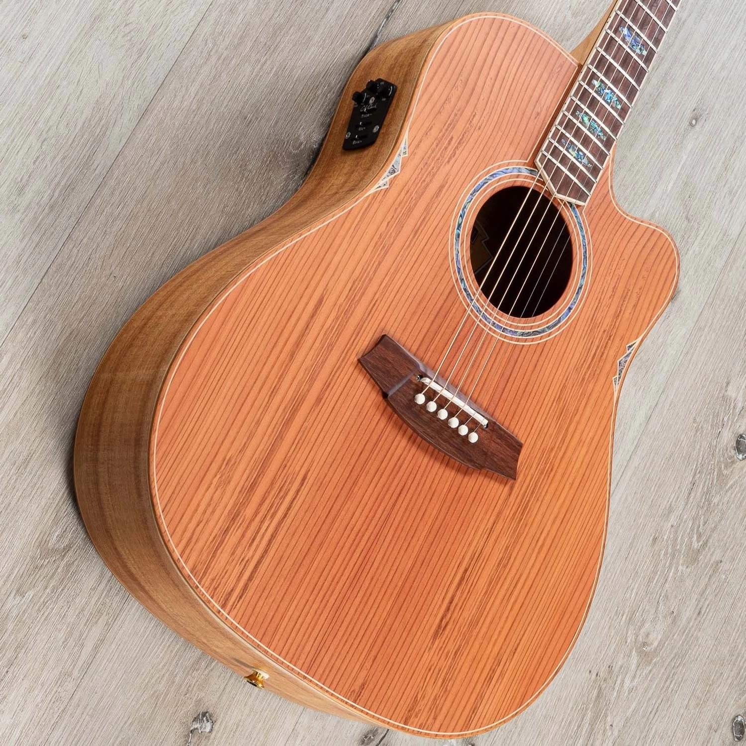 Cole Clark FL3EC-RDBL-AE FL Dreadnought 3 Acoustic-Electric Guitar, Redwood Top 5 Cole Clark FL3EC-RDBL-AE FL Dreadnought 3 Acoustic-Electric Guitar, Redwood Top - Image 3