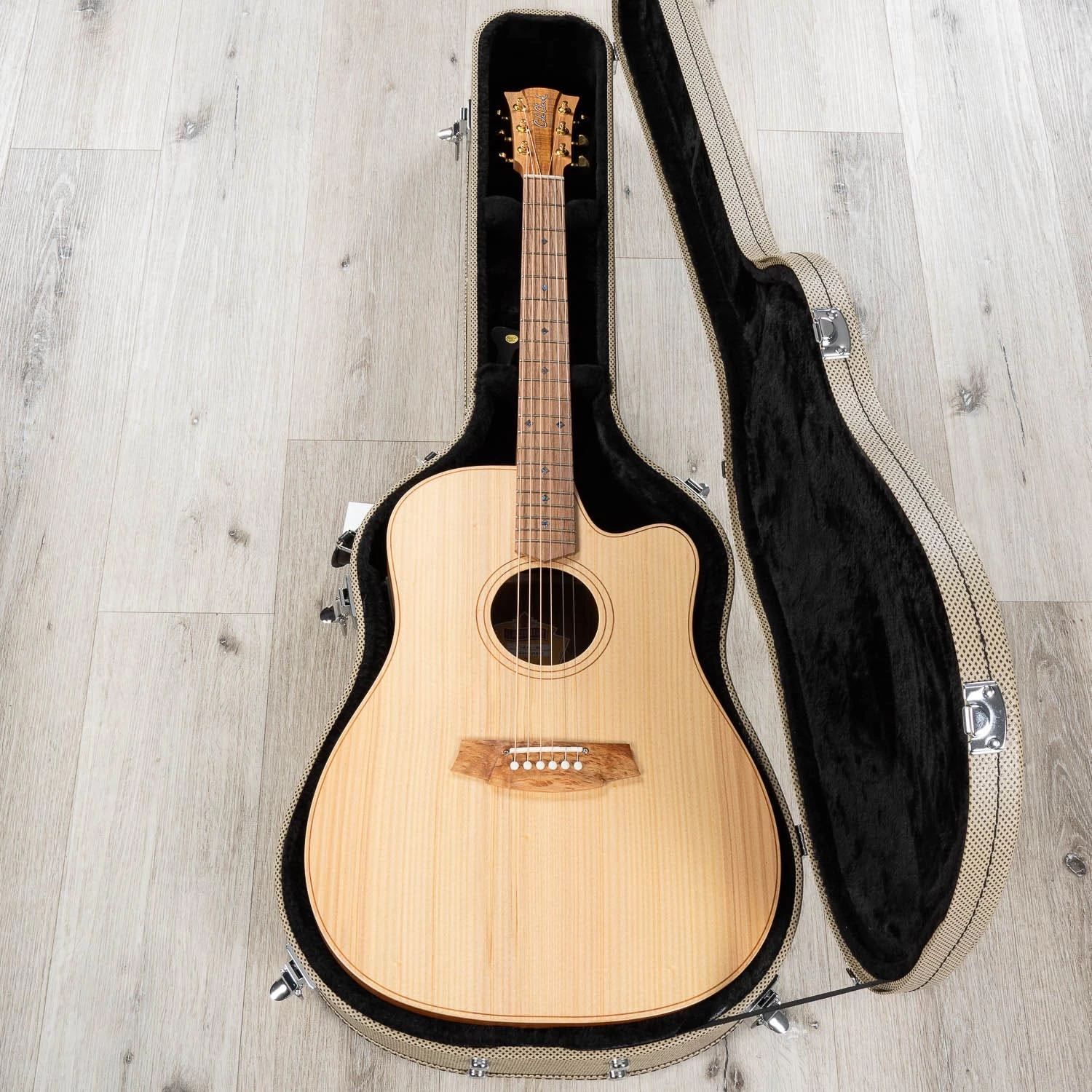 Cole Clark Fat Lady 2 Series FL2EC-BB Dreadnought Acoustic-Electric Guitar, Bunya Top, Tasmanian Blackwood Back And Sides 16 Cole Clark Fat Lady 2 Series FL2EC-BB Dreadnought Acoustic-Electric Guitar, Bunya Top, Tasmanian Blackwood Back And Sides - Image 14