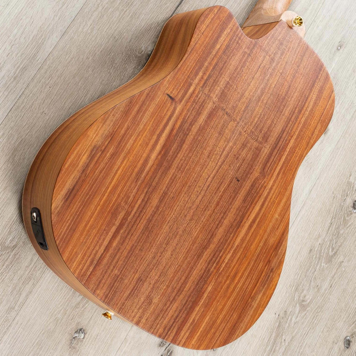 Cole Clark Fat Lady 2 Series FL2EC-BB Dreadnought Acoustic-Electric Guitar, Bunya Top, Tasmanian Blackwood Back And Sides 6 Cole Clark Fat Lady 2 Series FL2EC-BB Dreadnought Acoustic-Electric Guitar, Bunya Top, Tasmanian Blackwood Back And Sides - Image 4