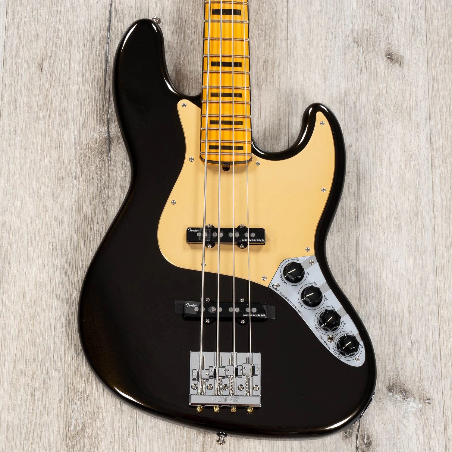 Fender American Ultra Jazz Bass, Maple Fingerboard, Texas Tea 3 Fender American Ultra Jazz Bass, Maple Fingerboard, Texas Tea