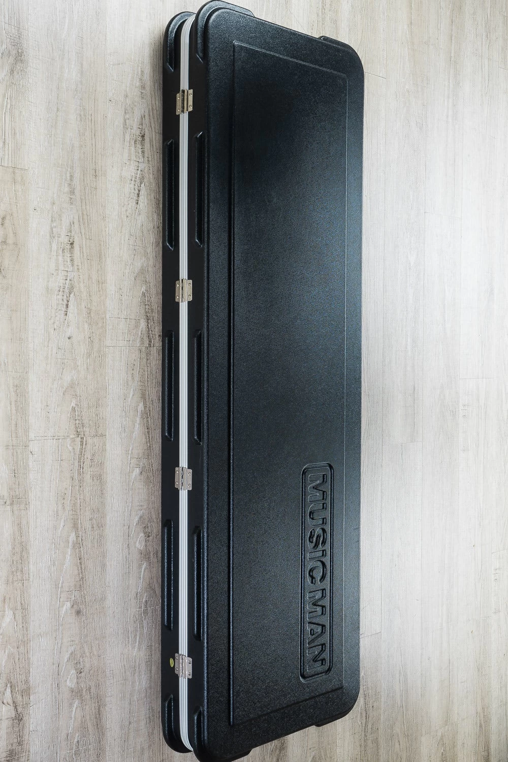 Ernie Ball Music Man 30th Anniversary StingRay 5 H, Trans Buttercream, Roasted Flame Maple Neck And Fretboard - C02637 10 Ernie Ball Music Man 30th Anniversary StingRay 5 H, Trans Buttercream, Roasted Flame Maple Neck And Fretboard - C02637 - Image 8