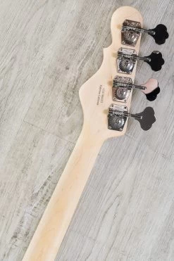 G&L USA LB-100 Red White And Blue Bass, Blue Flake Body With Red Flake Headstock, Maple Fretboard 19 G&L USA LB-100 Red White And Blue Bass, Blue Flake Body With Red Flake Headstock, Maple Fretboard -Musical Instrument Store dsc05607