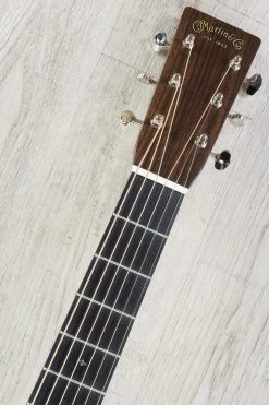 Martin Standard Series Reimagined 00-28 (2018) Acoustic Guitar, Natural 18 Martin Standard Series Reimagined 00-28 (2018) Acoustic Guitar, Natural -Musical Instrument Store dsc06997