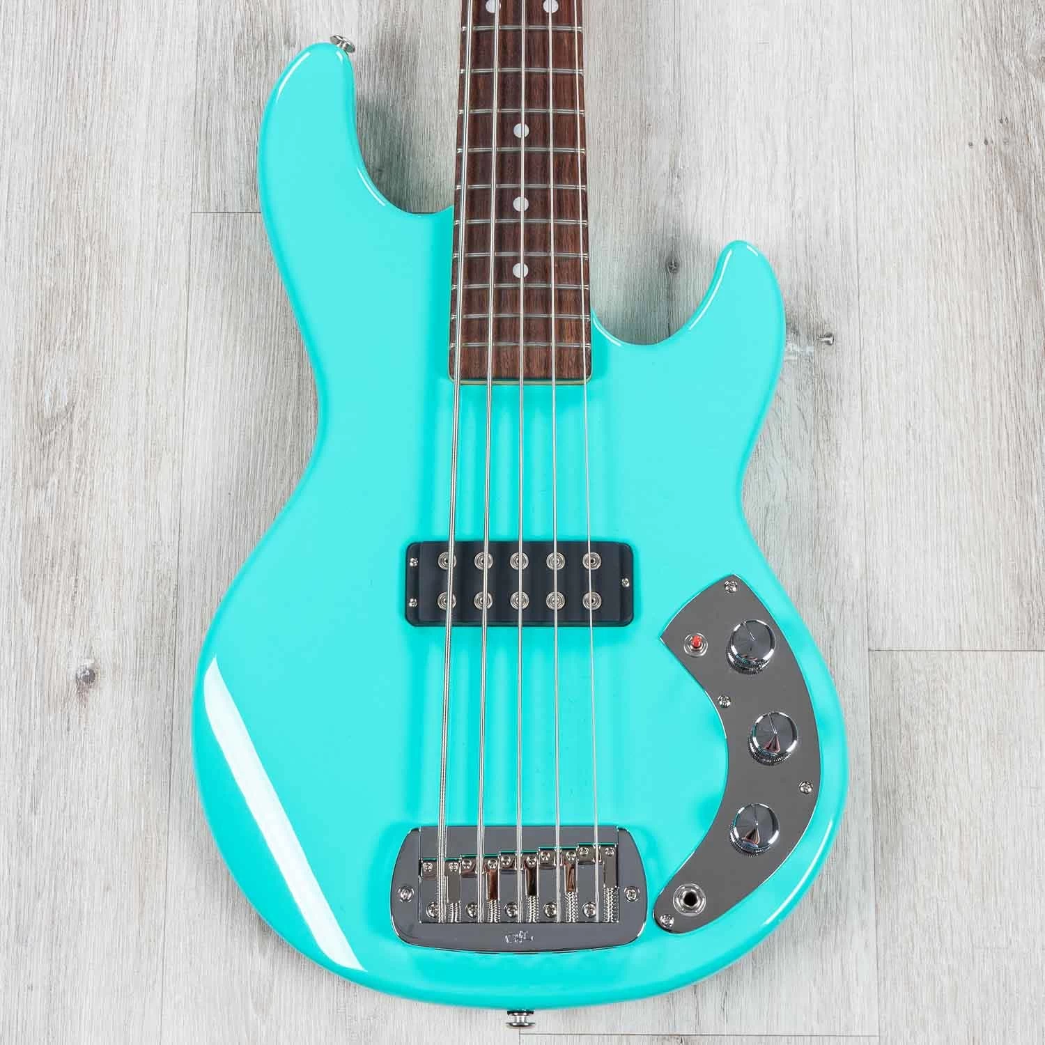 G&L CLF Research L-1000 Series 750 5-String Bass, Caribbean Rosewood Fretboard, Turquoise 3 G&L CLF Research L-1000 Series 750 5-String Bass, Caribbean Rosewood Fretboard, Turquoise