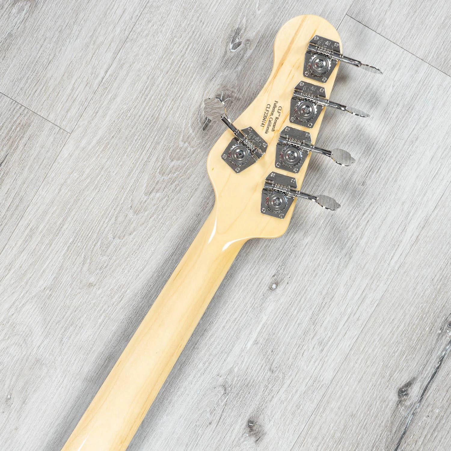 G&L CLF Research L-1000 Series 750 5-String Bass, Caribbean Rosewood Fretboard, Turquoise 11 G&L CLF Research L-1000 Series 750 5-String Bass, Caribbean Rosewood Fretboard, Turquoise - Image 9