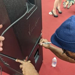 Hartke LH1000 Bass Amp Head W/ HD115 & HD410 Cabs, Played & Signed By Victor Wooten 15 Hartke LH1000 Bass Amp Head W/ HD115 & HD410 Cabs, Played & Signed By Victor Wooten -Musical Instrument Store hartke v wooten rig 2