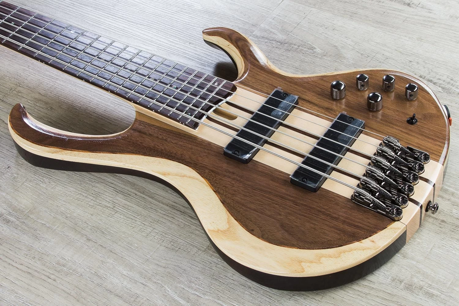 Ibanez BTB746 NTL BTB Standard 6-String Electric Bass, Rosewood Fretboard - Natural Low Gloss 6 Ibanez BTB746 NTL BTB Standard 6-String Electric Bass, Rosewood Fretboard - Natural Low Gloss - Image 4