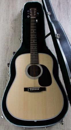Martin Standard Series D-28 Acoustic Guitar, 10D28 22 Martin Standard Series D-28 Acoustic Guitar, 10D28 -Musical Instrument Store img 6650