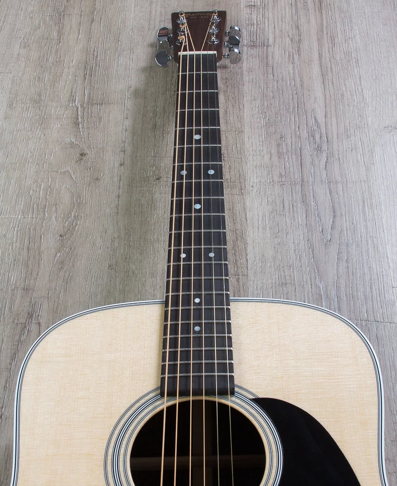Martin Standard Series D-28 Acoustic Guitar, 10D28 6 Martin Standard Series D-28 Acoustic Guitar, 10D28 - Image 4