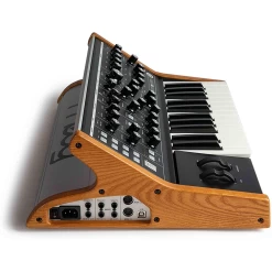 Moog Subsequent 25 25-Key 2-Note Paraphonic Analog Synthesizer -Musical Instrument Store moog subse 25 3